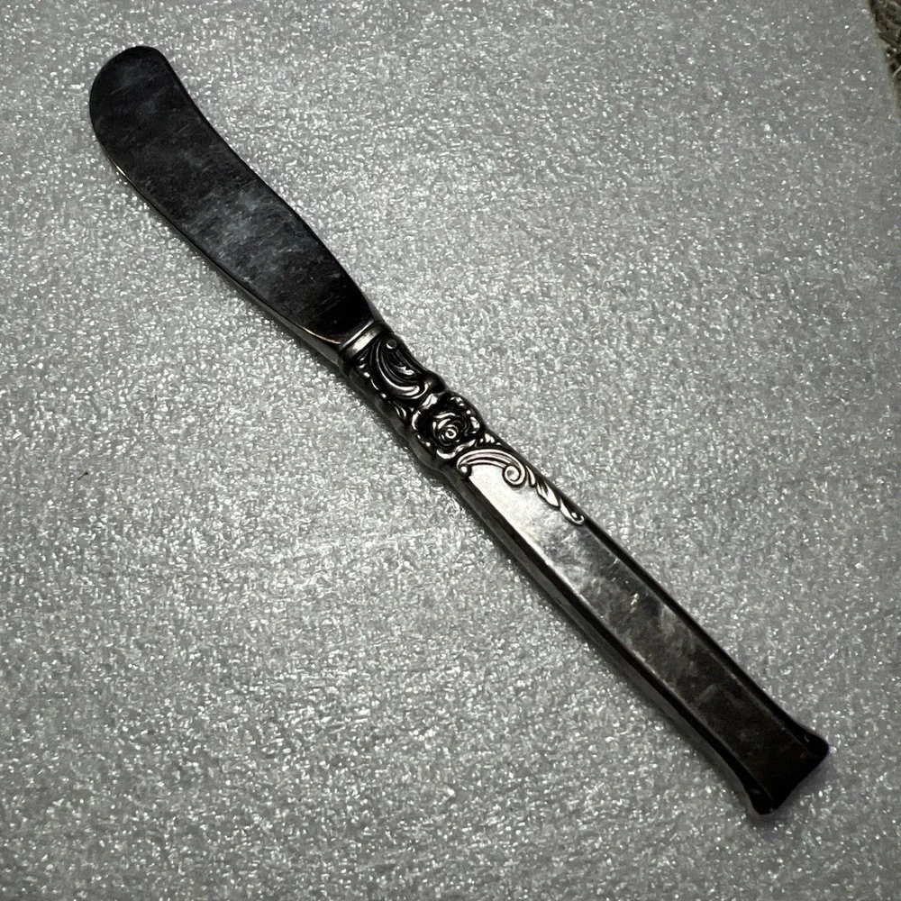 Silver Rose by Oneida Sterling Silver Butter Knife‎ Individual 6 1/4